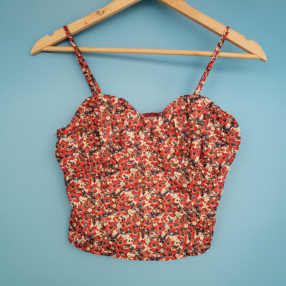 SHEIN Top Size Medium Floral Crop Spaghetti Strap